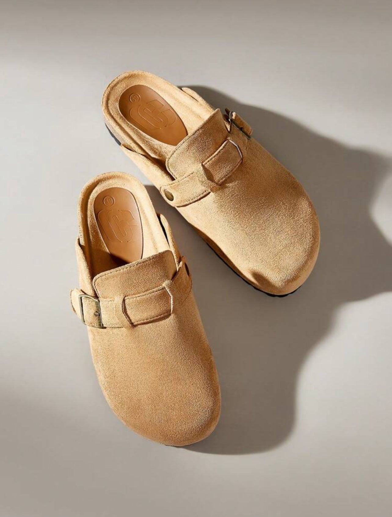 Kora Barefoot Sandal