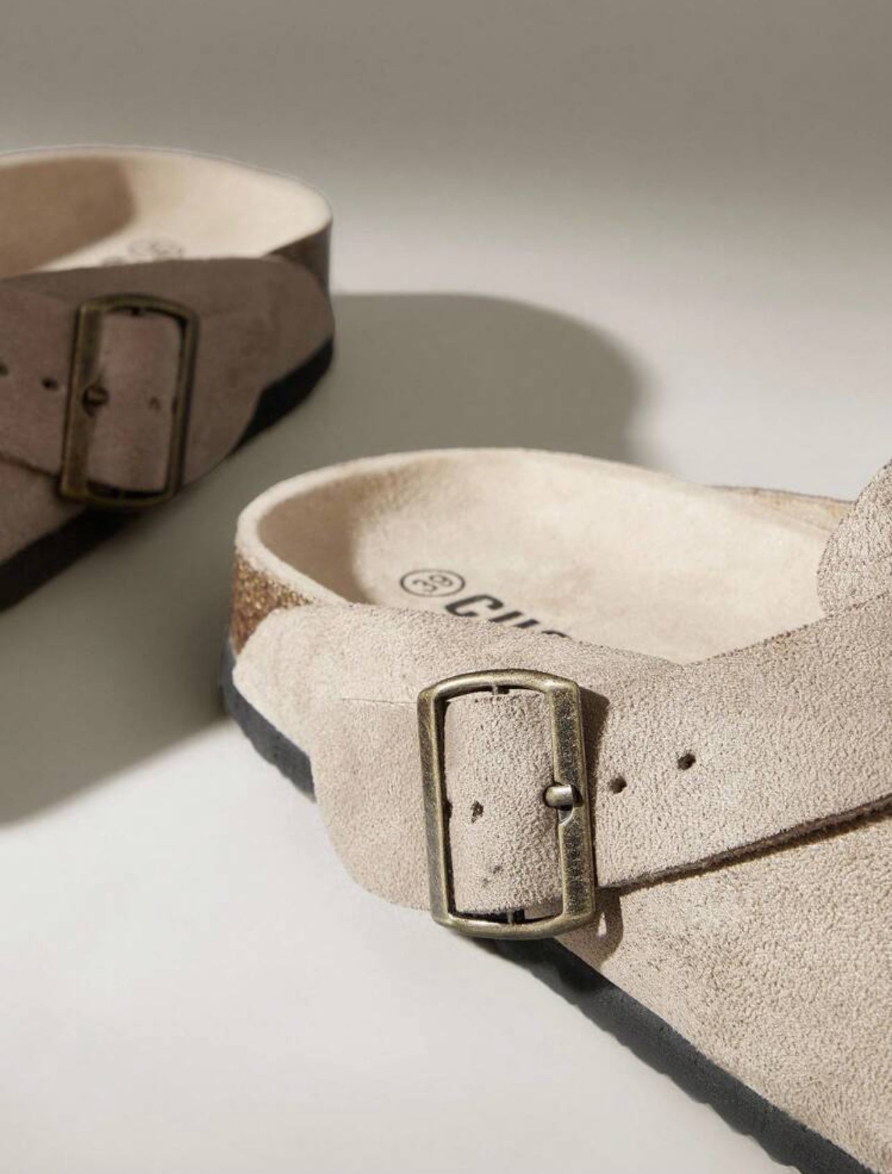 Kora Barefoot Sandal