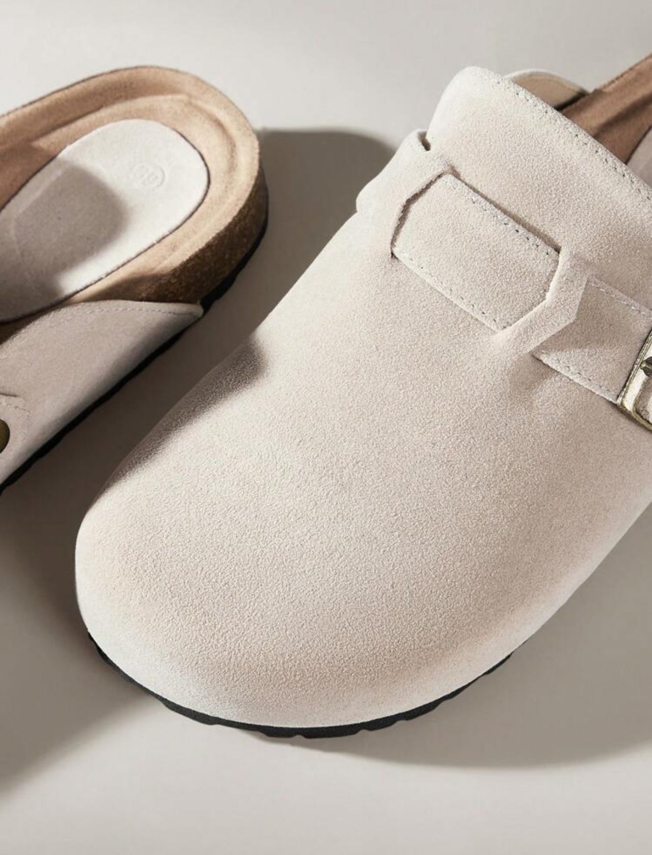 Kora Barefoot Sandal