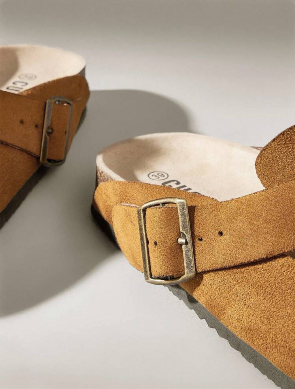 Kora Barefoot Sandal