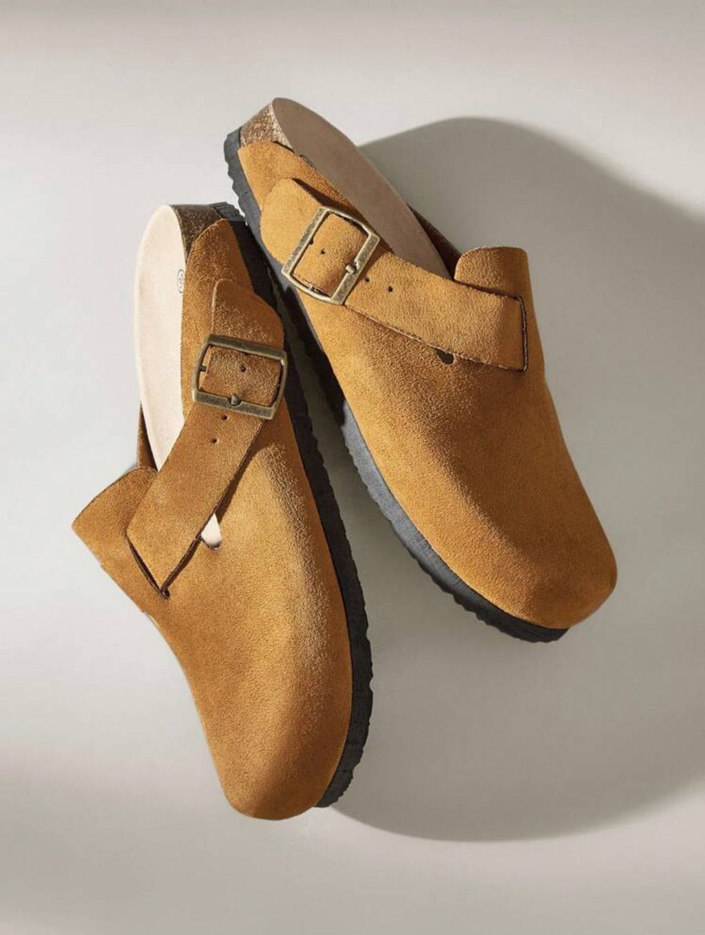 Kora Barefoot Sandal