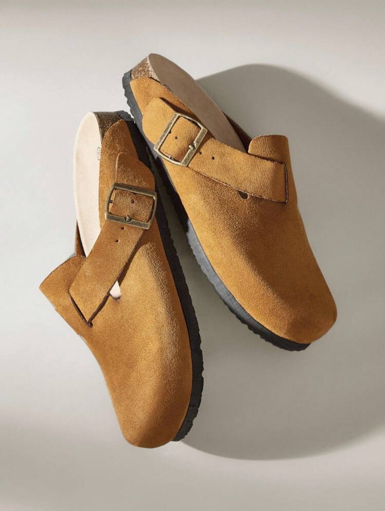 Kora Barefoot Sandal